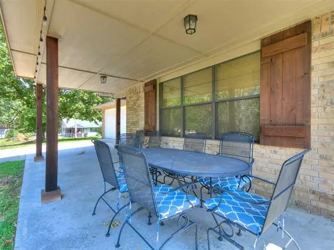 435 Hamilton Rd, Eufaula, OK 74432 photo 4