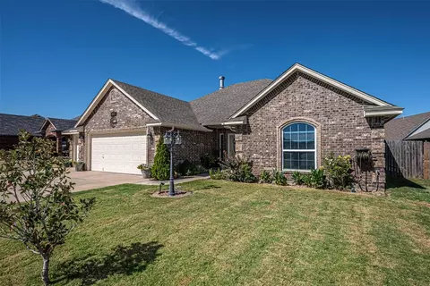 20747 Twisted Oak Rd, Harrah, OK 73045 photo 4