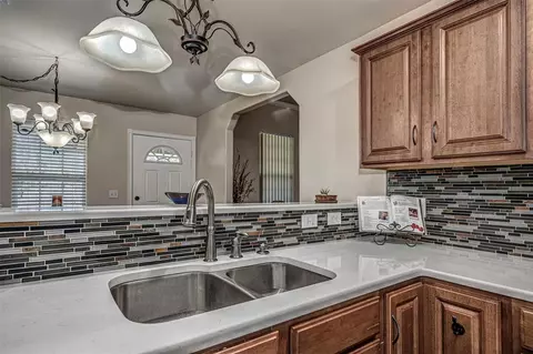 20747 Twisted Oak Rd, Harrah, OK 73045 photo 17