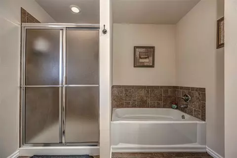 20747 Twisted Oak Rd, Harrah, OK 73045 photo 29