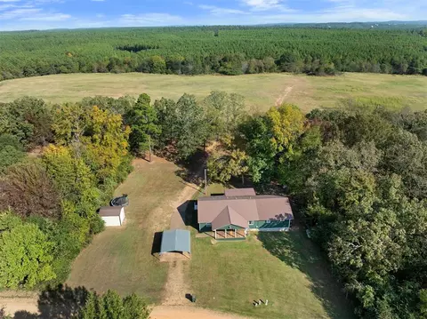 584 Burton Rd, Broken Bow, OK 74728 photo 4