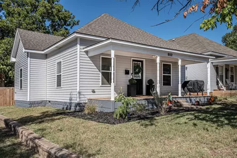 802 E Harrison Ave, Guthrie, OK 73044 photo 1