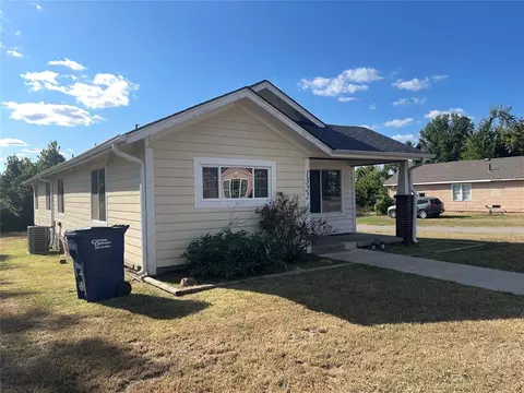 1322 N Market Ave, Shawnee, OK 74801