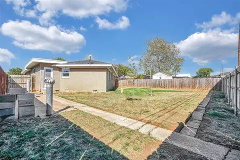 616 Vine St, Altus, OK 73521 photo 37