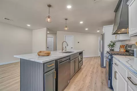 616 Vine St, Altus, OK 73521 photo 11