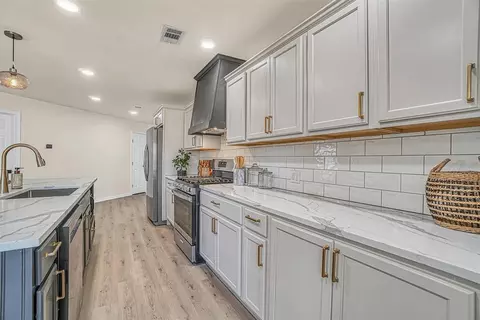 616 Vine St, Altus, OK 73521 photo 10