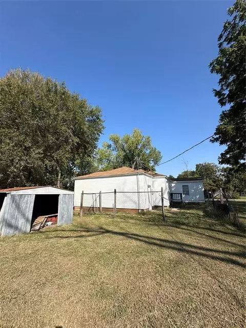 102 NW 7th St, Tuttle, OK 73089 photo 35