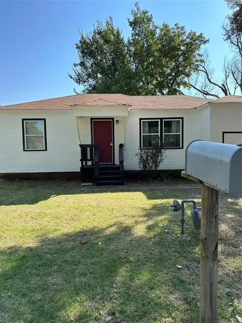 102 NW 7th St, Tuttle, OK 73089 photo 3