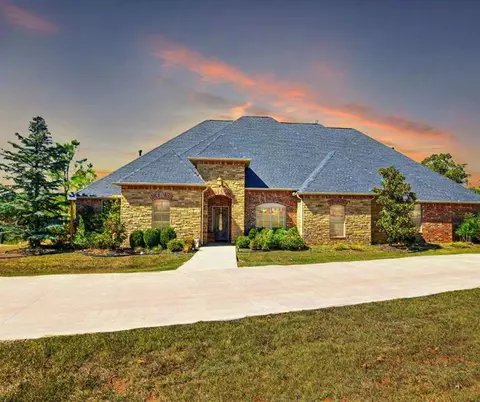 125 Key Dr, Wellston, OK 74881