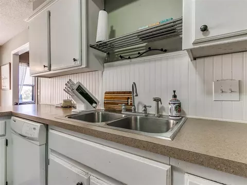 2305 Leaf Dr, Moore, OK 73160 photo 14