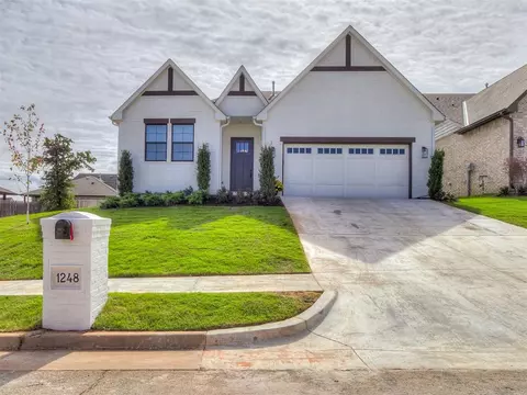 1248 Chelham Ln, Edmond, OK 73034