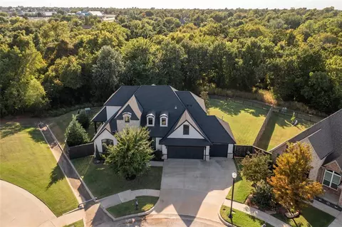929 NW 184th Ct, Edmond, OK 73012