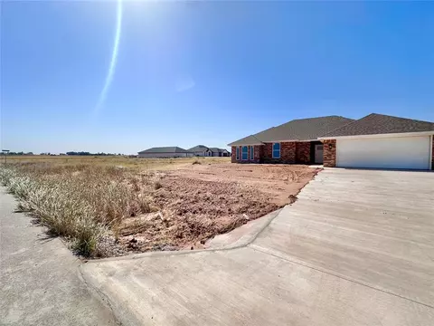 5 Courage Cir, Altus, OK 73521 photo 2