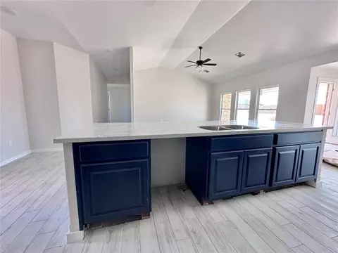 5 Courage Cir, Altus, OK 73521 photo 8