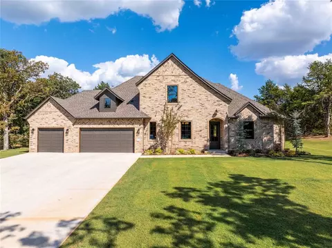 8314 Robin Way, Guthrie, OK 73044