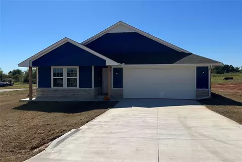 1941 Olive Ave, Tuttle, OK 73089