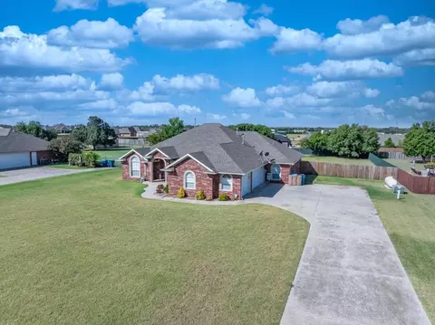 809 Grandview Rd, Tuttle, OK 73089 photo 3