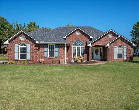 101 Teal Dr, Shawnee, OK 74804