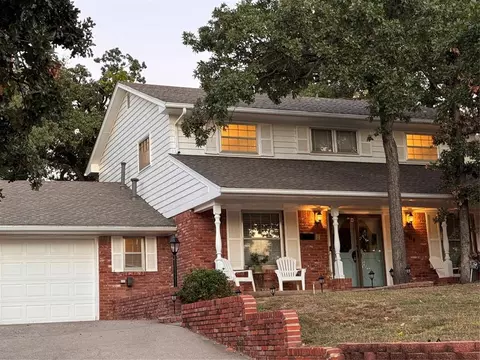 2004 N Glade Ave, Bethany, OK 73008