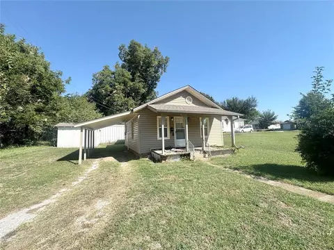 718 E 11th St, Shawnee, OK 74801
