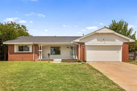 117 Country Club Ter, Midwest City, OK 73110