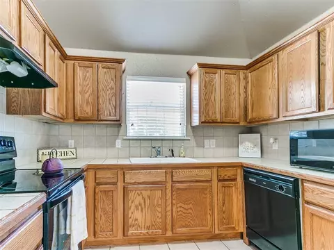 509 Apache Gate Dr, Yukon, OK 73099 photo 11