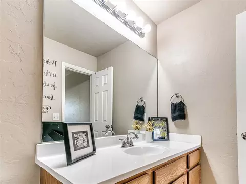 509 Apache Gate Dr, Yukon, OK 73099 photo 18