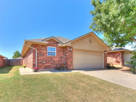 509 Apache Gate Dr, Yukon, OK 73099 photo 2