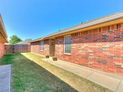 509 Apache Gate Dr, Yukon, OK 73099 photo 31