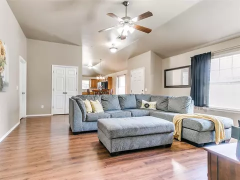 509 Apache Gate Dr, Yukon, OK 73099 photo 5