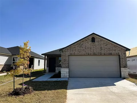1208 Meadow Brook Dr, Purcell, OK 73080