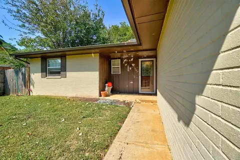 1802 Rolling Stone Dr, Norman, OK 73071 photo 3