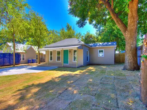 1119 W Logan Ave, Guthrie, OK 73044