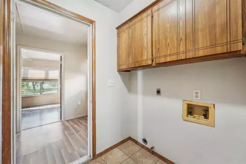 808 E Walnut St, Tecumseh, OK 74873 photo 10