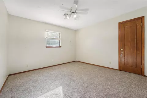 808 E Walnut St, Tecumseh, OK 74873 photo 16