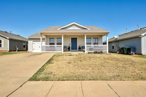 10405 Aberdeen Dr, Yukon, OK 73099
