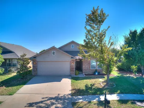 2509 Ga Zump Dr, Norman, OK 73069