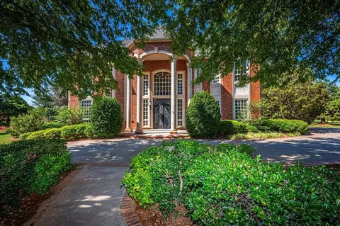 800 Hawkesbury Park, Norman, OK 73072