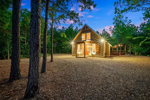 240 Bear Cedar Trl, Broken Bow, OK 74728
