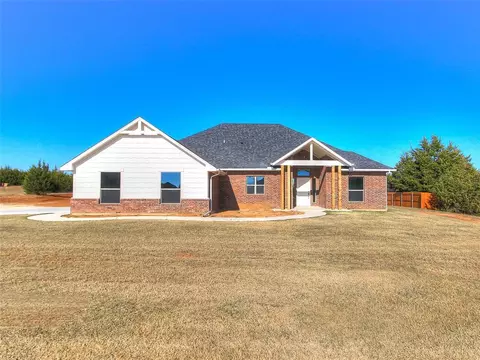 2457 Gallant Fox Ter, Guthrie, OK 73044
