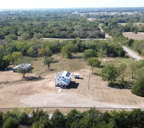 6515 E 9th St, Cushing, OK 74023 photo 2