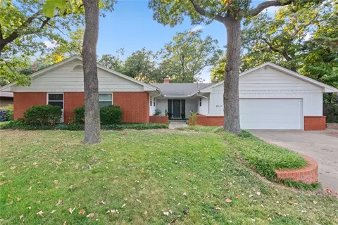 2111 N Rolling Rdg, Bethany, OK 73008