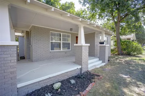 1001 S 17th St, Chickasha, OK 73018