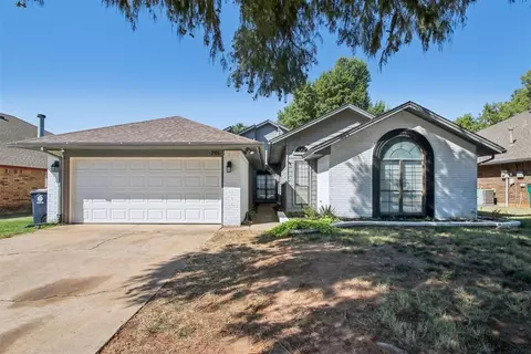 701 Harvest Trl, Yukon, OK 73099