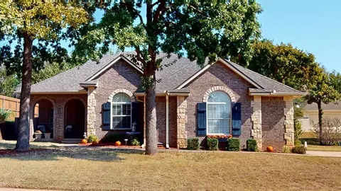 3420 River Downs Dr, Edmond, OK 73034