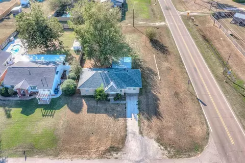 321 N Elm St, Crescent, OK 73028 photo 3