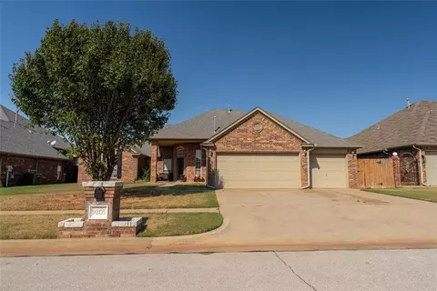 9205 SW 27th St, Oklahoma City, OK 73128