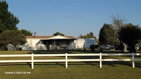 116 W Cottonwood Dr, Tuttle, OK 73089