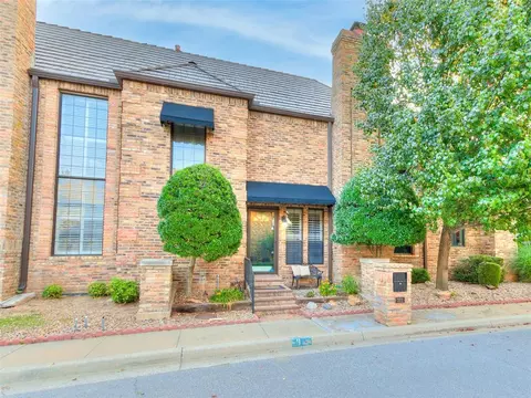 321 Windbrook Dr, Norman, OK 73072