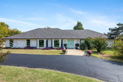 2891 Twin Acres Dr, Norman, OK 73071